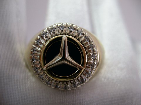 Mercedes ring