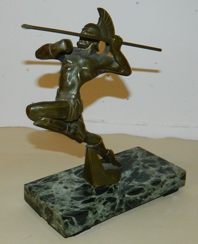 Bronzefigur af kriger sign. R. Varnier