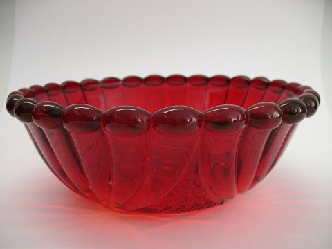 Fyns Glasværk rød skål