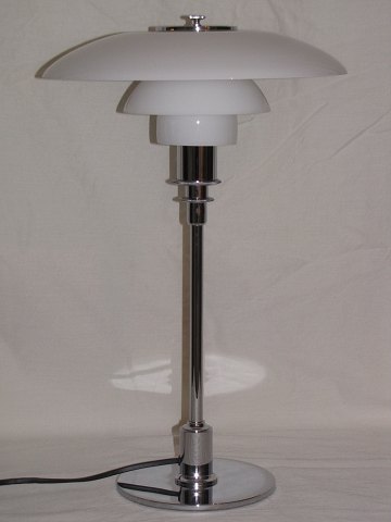 Poul Henningsen
3/2 Bordlampe