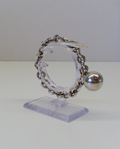 item no: 264104