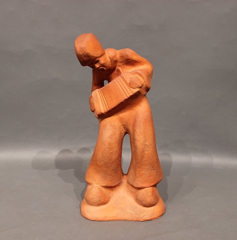 Large clay figure of a man with an accordion from 1960
Great condition
