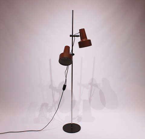 Vintage floor lamp from the 1970s of danish design.
5000m2 showroom.
