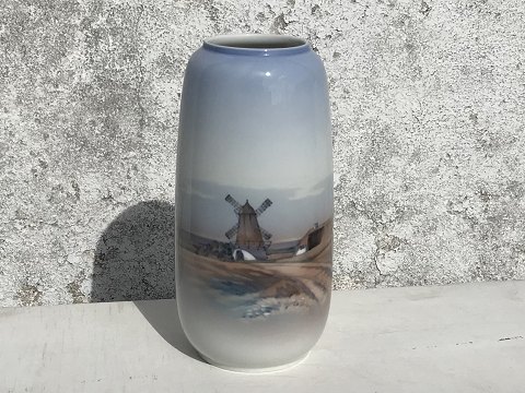 Lyngby Porzellan
Vase
# 130 / 93F
* 275kr