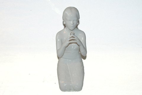 Tube figure
Oriental figure sitting woman