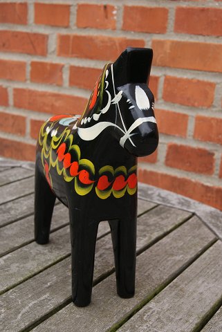 vare nr: 
v-Sorte Dalarheste 28cm.SOLD