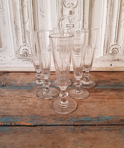Set of 6 French champagne glasses