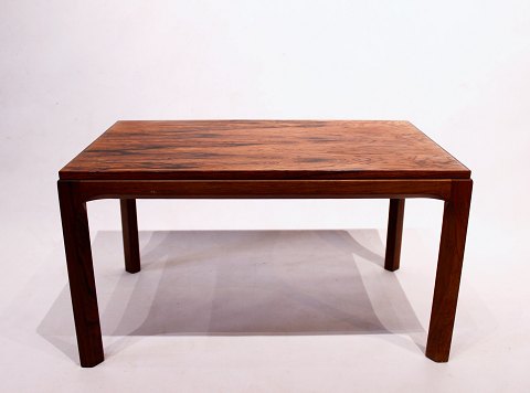 Side table of rosewood by Aksel Kjersgaard and numbered 381.
5000m2 showroom.