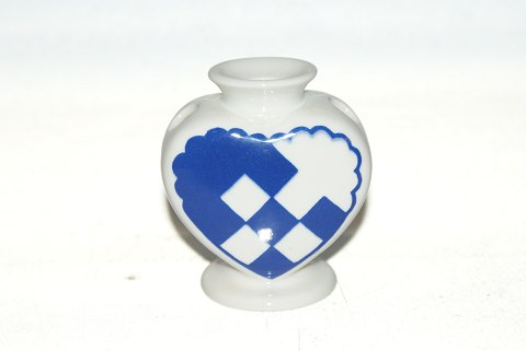 Royal Copenhagen, Christmas heart vase