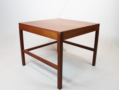Coffee table, model 5363, of teak by Børge Mogensen and Fredericia Furniture, 
1960s.
5000m2 showroom.
