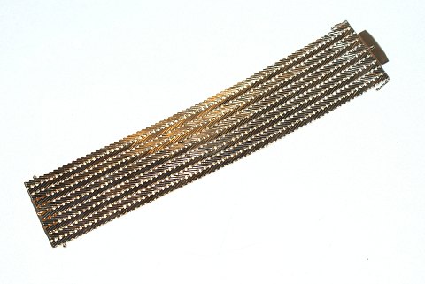 Geneve Bracelet 5 Rows 14K Gold
Stamp: BNH 585
Length 18.5 cm.