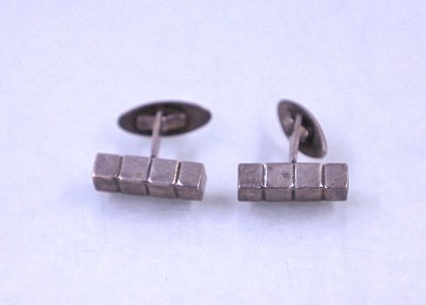 item no: 
447835