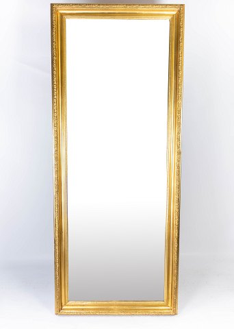 Højt forgyldt spejl, i flot antik stand fra 1930erne. 
5000m2 udstilling.
