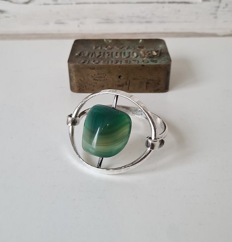 Tone Vigeland vintage bracelet in sterling silver with green stone