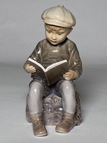 Boy with book
Porcelain
Dahl Jensen