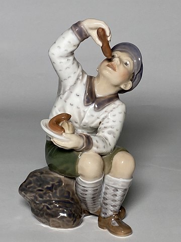 Sausage eating
boy.
Porcelain
Dahl Jensen