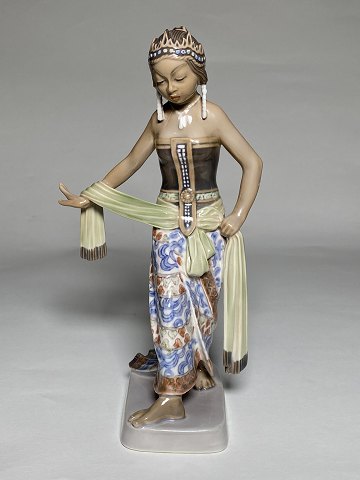 Javanese dancer
Porcelain
Dahl Jensen