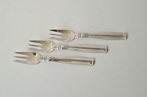 item no: 495076