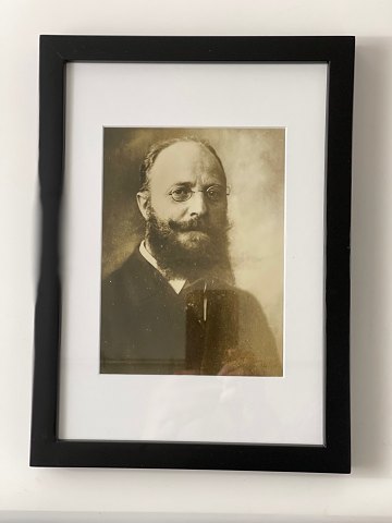 Originalt vintage, pressefoto i sort / hvid af statsminister Thorvald Stauning, 
Socialdemokratiet, fra 1929, gelatine silver.