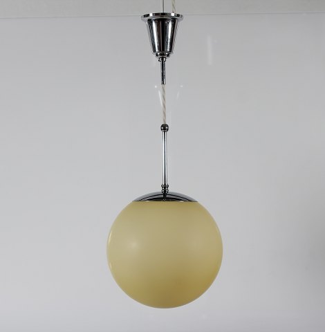 Art Deco Pendant 1930s
Ball shaped pendant light