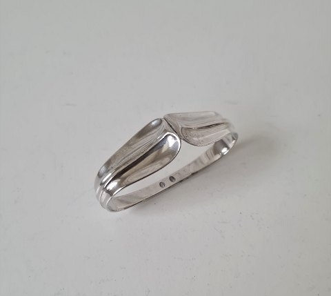 item no: 512467