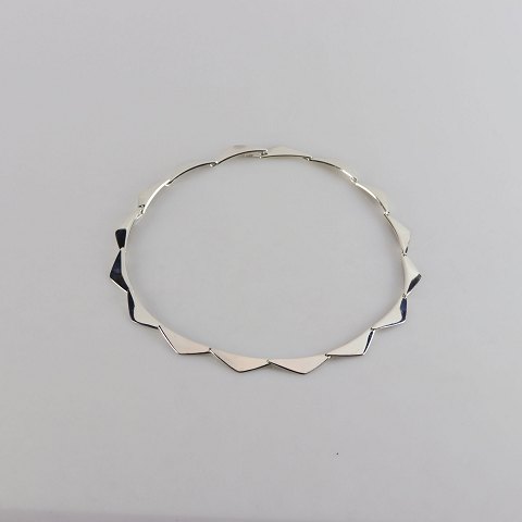 item no: 523924