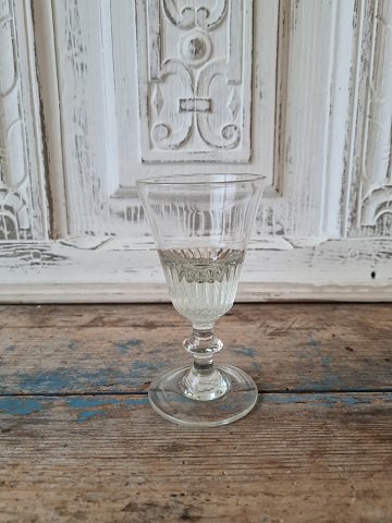 Wine glass with thick base