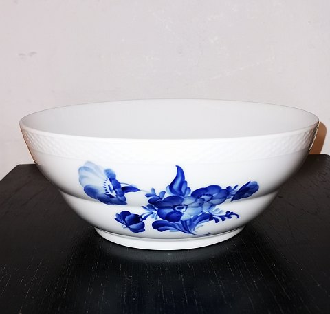 Salat bowl in Blue Flower from Royal Copenhagen
