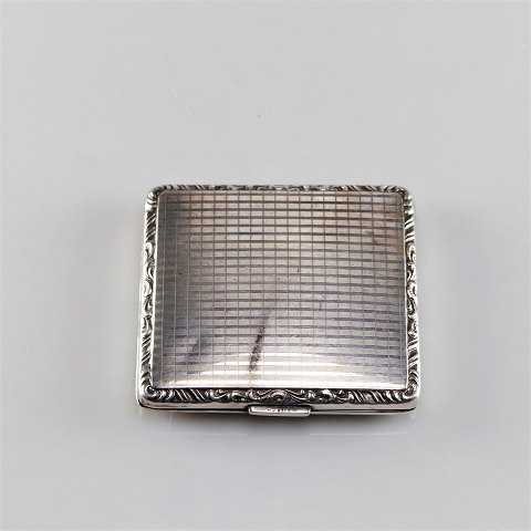 item no: 525942