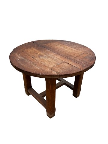 Round Dining table, patinated oak, 1940
Great condition
