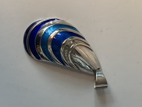Silver pendant Mussel with Enamel
Stamped 925 BHN
