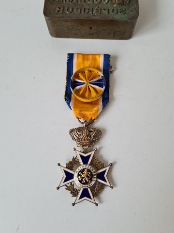 Orde van Oranje-Nassau - Hollandsk officerskors fra Den Kongelige nederlandske 
Oranien-Nassau orden