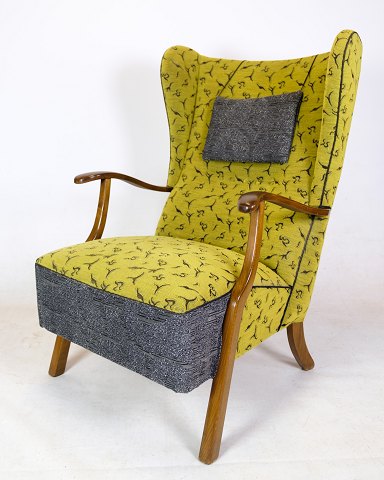 Armchair - Danish carpenter - Polished wood - Patterned fabric - 1940
Great condition
