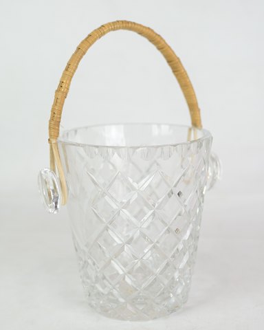 Ice bucket - crystal Glass - Wicker Handle - 1930
Great condition
