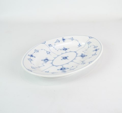 Severing dish - B&G - Blue painted
Great condition
