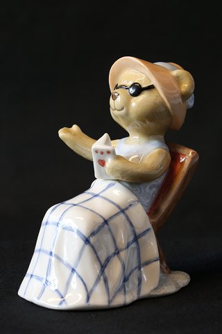 Porcelænsfigur Victoria, 2008, fra Victor og Victorias familie, 1. sortering.