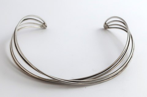 Georg Jensen. Silberne Halskette (925). Design von Allan Scharff. Modell 555.