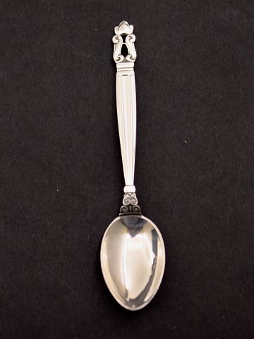 item no: 557824