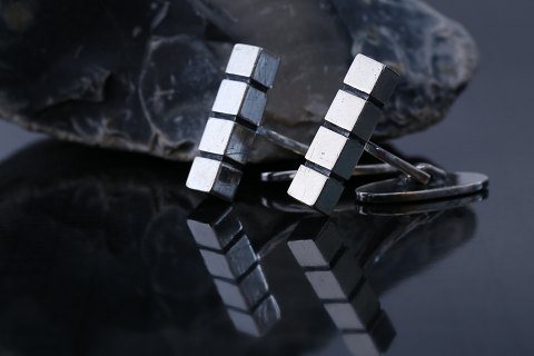 Cufflinks in 925 sterling silver from Georg Jensen.