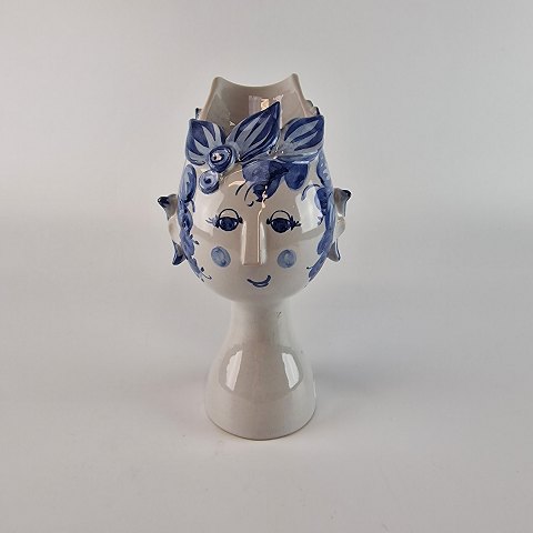 item no: 558714