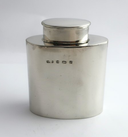 Englische Teedose aus Silber (925). Birmingham 1900. Höhe 9,5 cm. Es sind 
Gebrauchsspuren vorhanden.