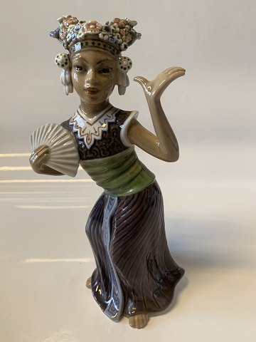 Dahl Jensen Orientalsk Figur, Aju Sitra.
Dekorations Nr. 1322.