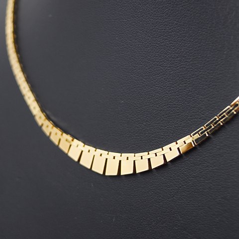 Jean Surel; Necklace of 14k gold, l. 42 cm