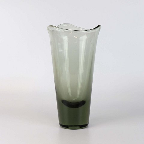 Holmegaard vase
1964
Smoke