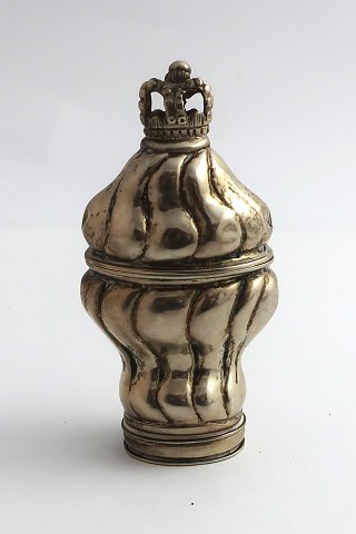 Silver vinaigrette (830). Height 8 cm. Scam silver stamps