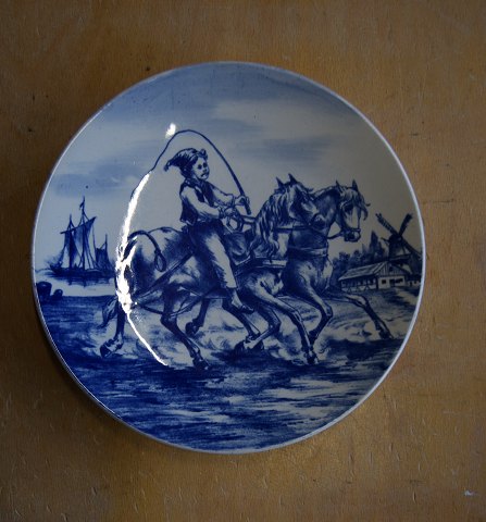 Villeroy & Boch Fayence-Plakette in Blautönen, zirka 20,5 cm