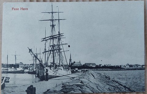 Postkort: Motiv med skibe i Faxe Havn i 1909
Gamle postkort købes og sælges 
Køber hele samlinger , et postkortalbum eller flere postkort albums