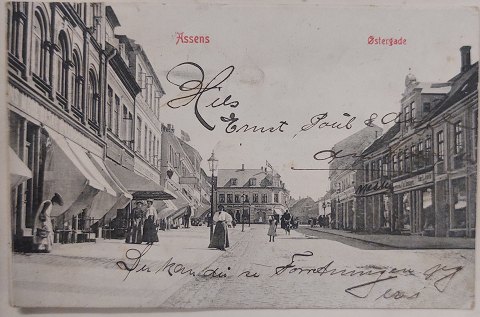 Postkort: Liv i Østergade, Assens i 1909
