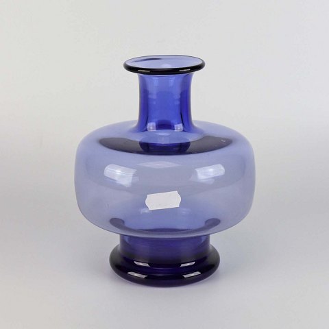 Holmegaard vase
18161
blå glas
17,5 cm