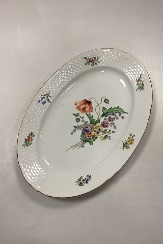 Bing and Grondahl Saxon Flower, White Large Serving Dish No. 14